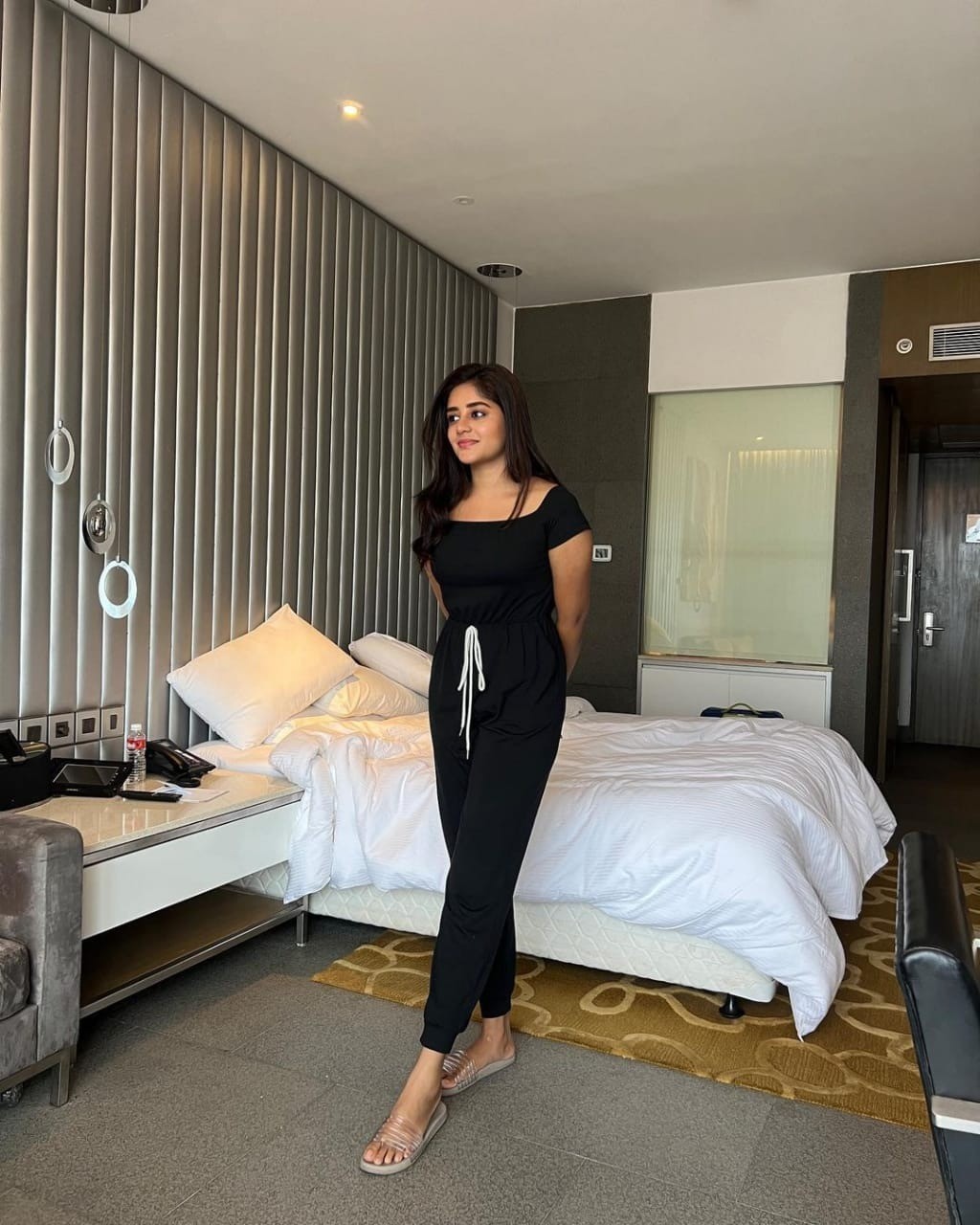 Natasha Malik - Pune / Senapati Bapat Road Escort Model